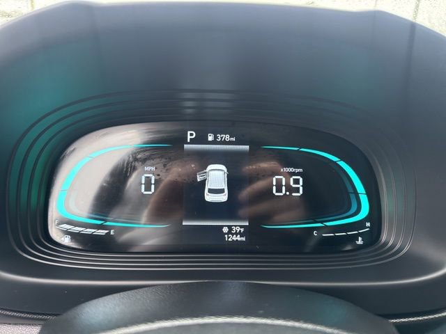 Certified 2026 Hyundai Venue SE image 24