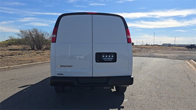 Used 2019 Chevrolet Express 2500 w/ Driver Convenience Package image 7