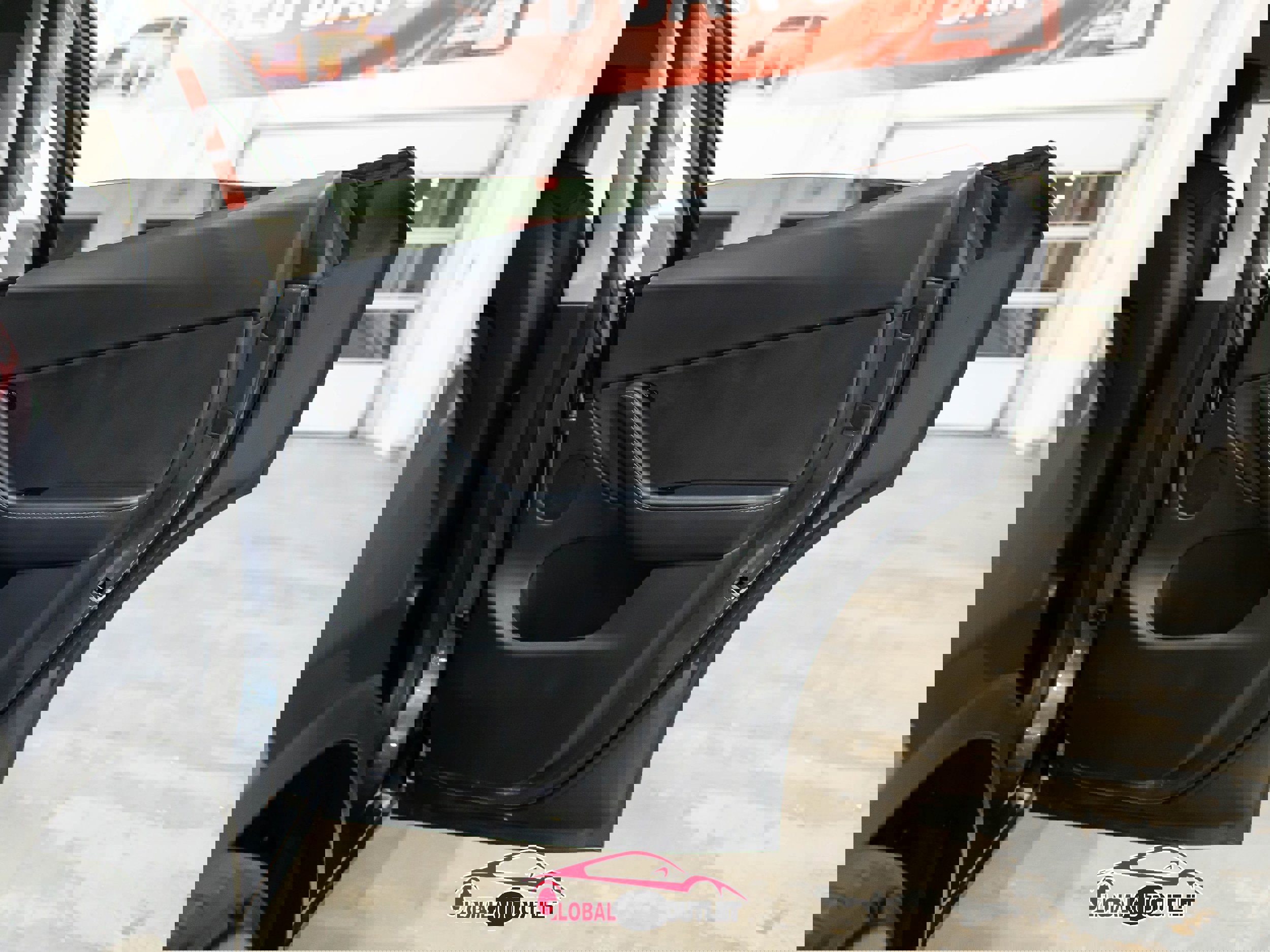 Used 2020 Tesla Model Y Long Range image 38