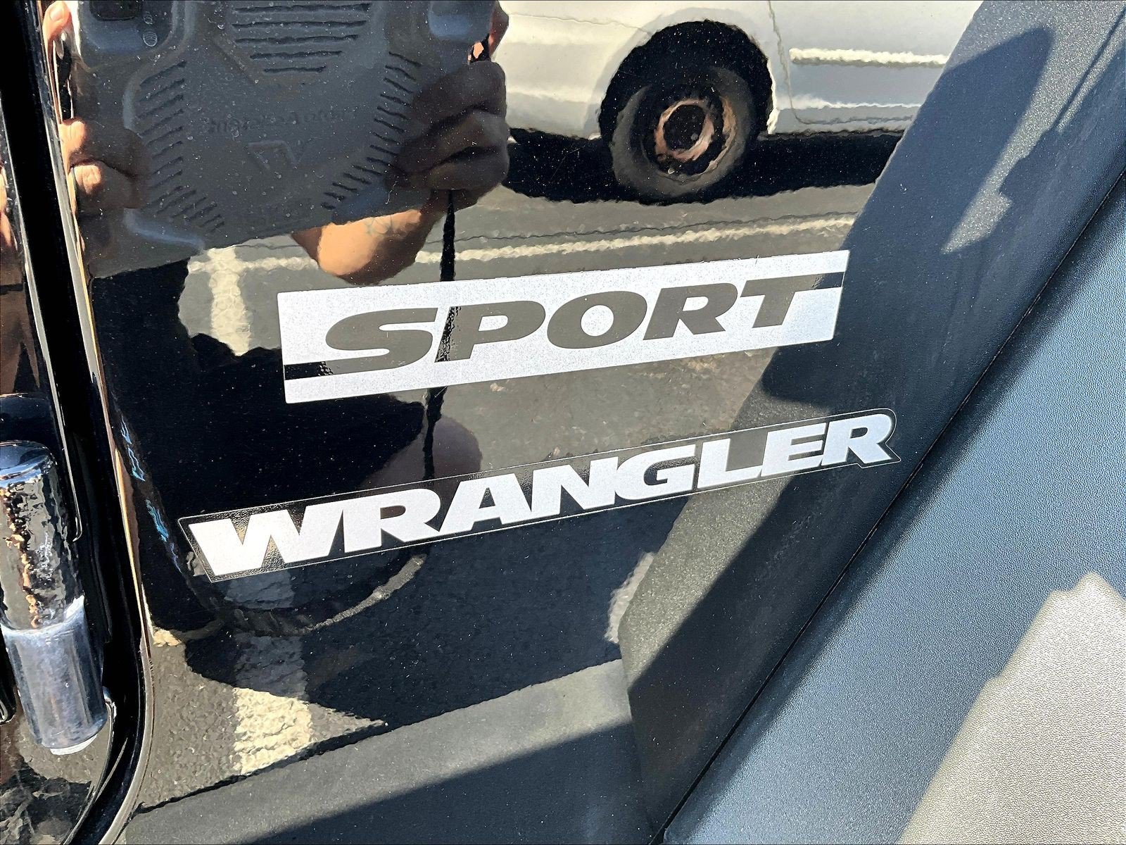 Used 2012 Jeep Wrangler Sport AWD/4WD image 23
