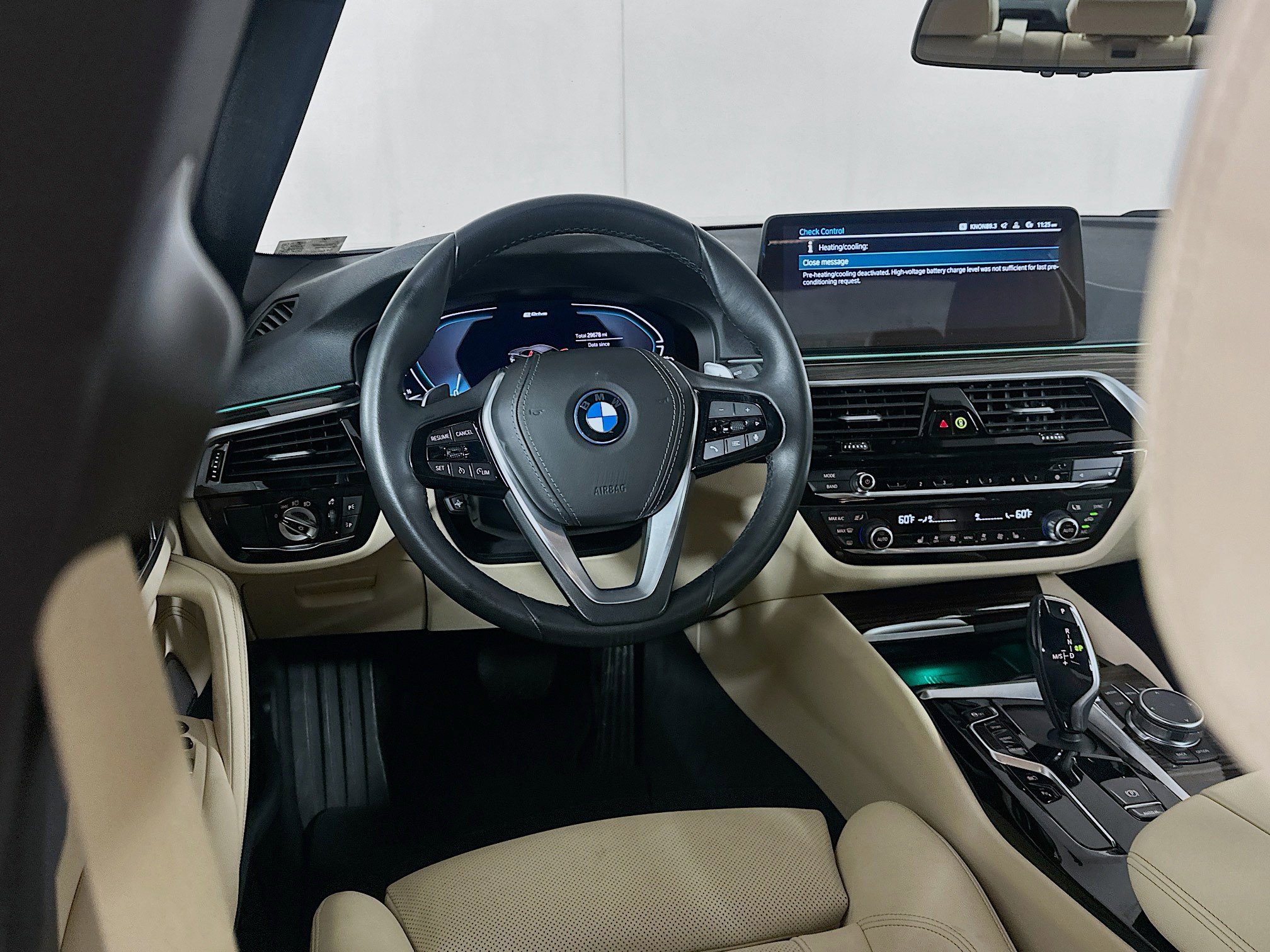 Used 2023 BMW 530e w/ Premium Package RWD image 18