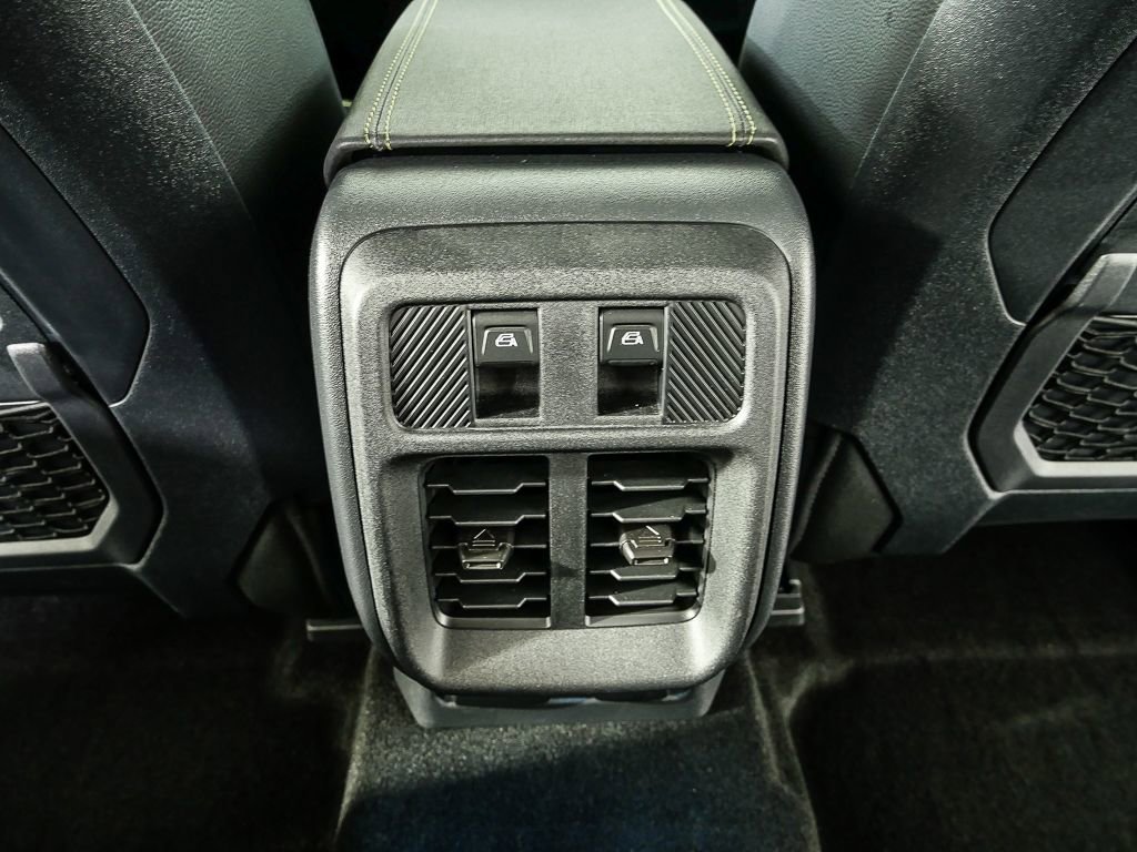 Used 2025 Ford Bronco Badlands AWD/4WD image 19