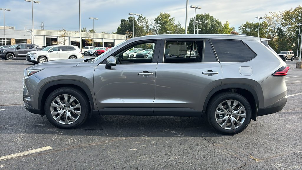 New 2026 Toyota Grand Highlander AWD image 4