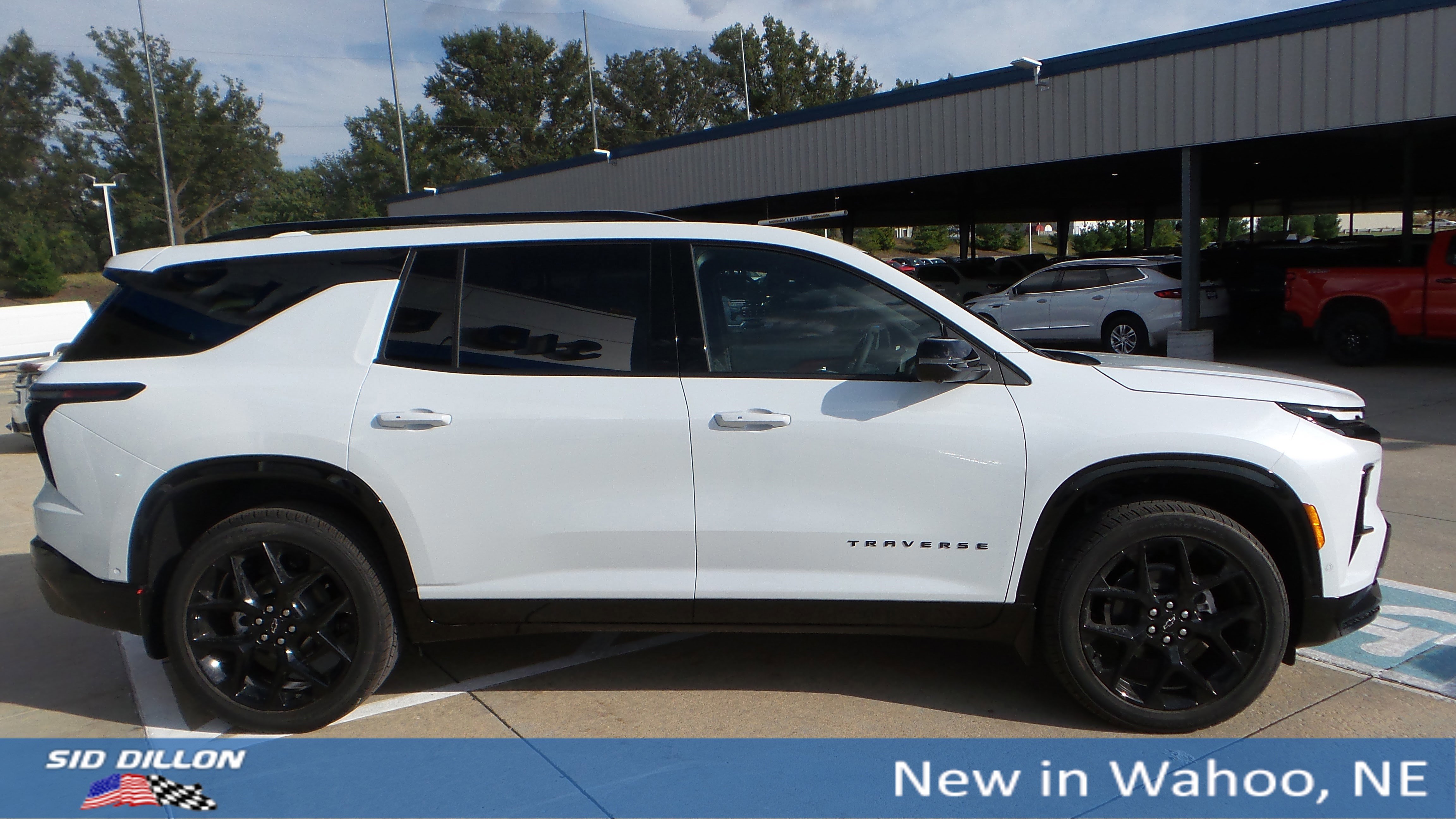 New 2026 Chevrolet Traverse RS image 6