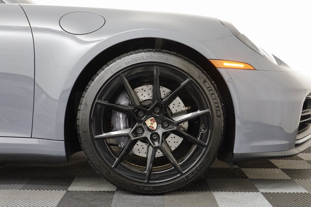 Used 2025 Porsche 911 Carrera image 27