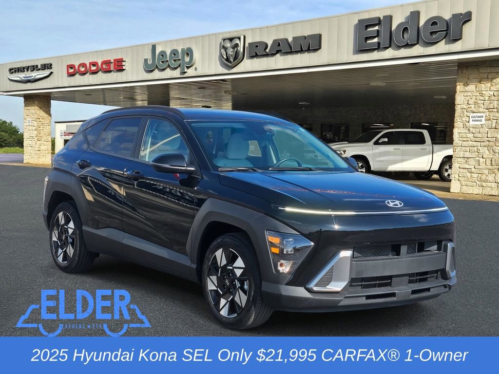Used 2025 Hyundai Kona SEL image 1
