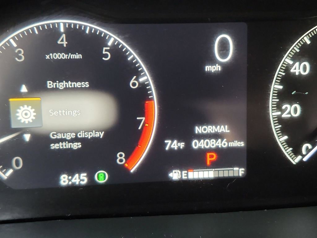 Used 2023 Honda Pilot LX image 30