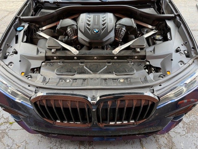 Used 2022 BMW X7 M50i image 51