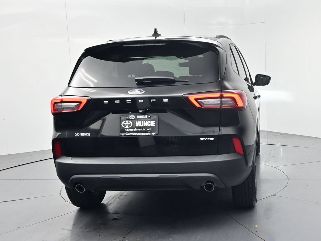 Used 2025 Ford Escape ST-Line AWD/4WD image 7