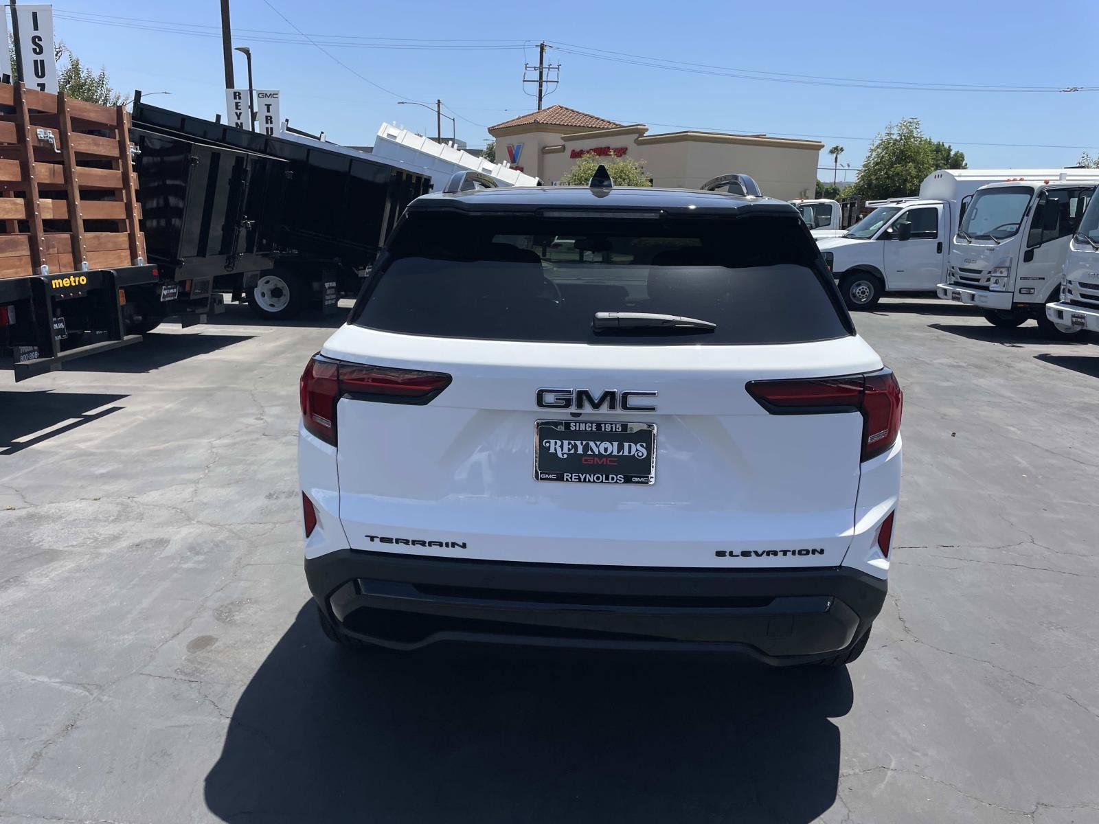 New 2026 GMC Terrain Elevation w/ Black Edition FWD image 6