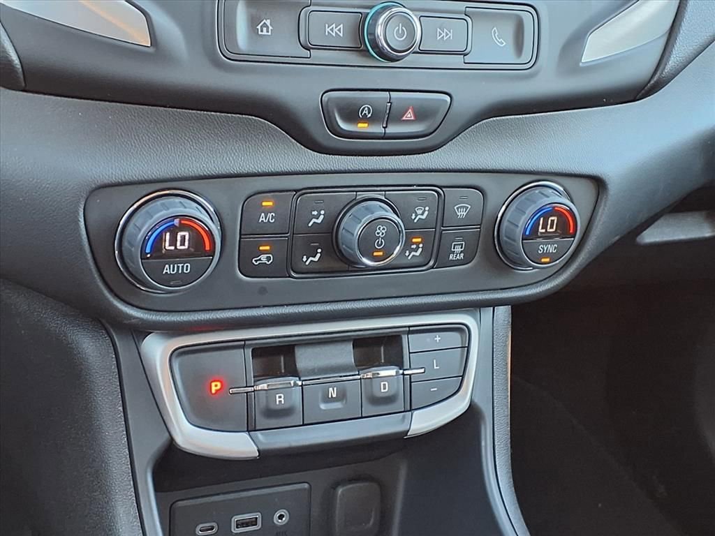 Used 2023 GMC Terrain SLE w/ Driver Convenience Package image 13