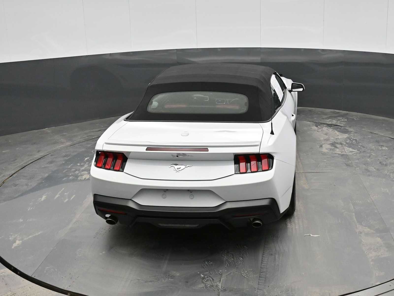 Used 2024 Ford Mustang Premium image 31
