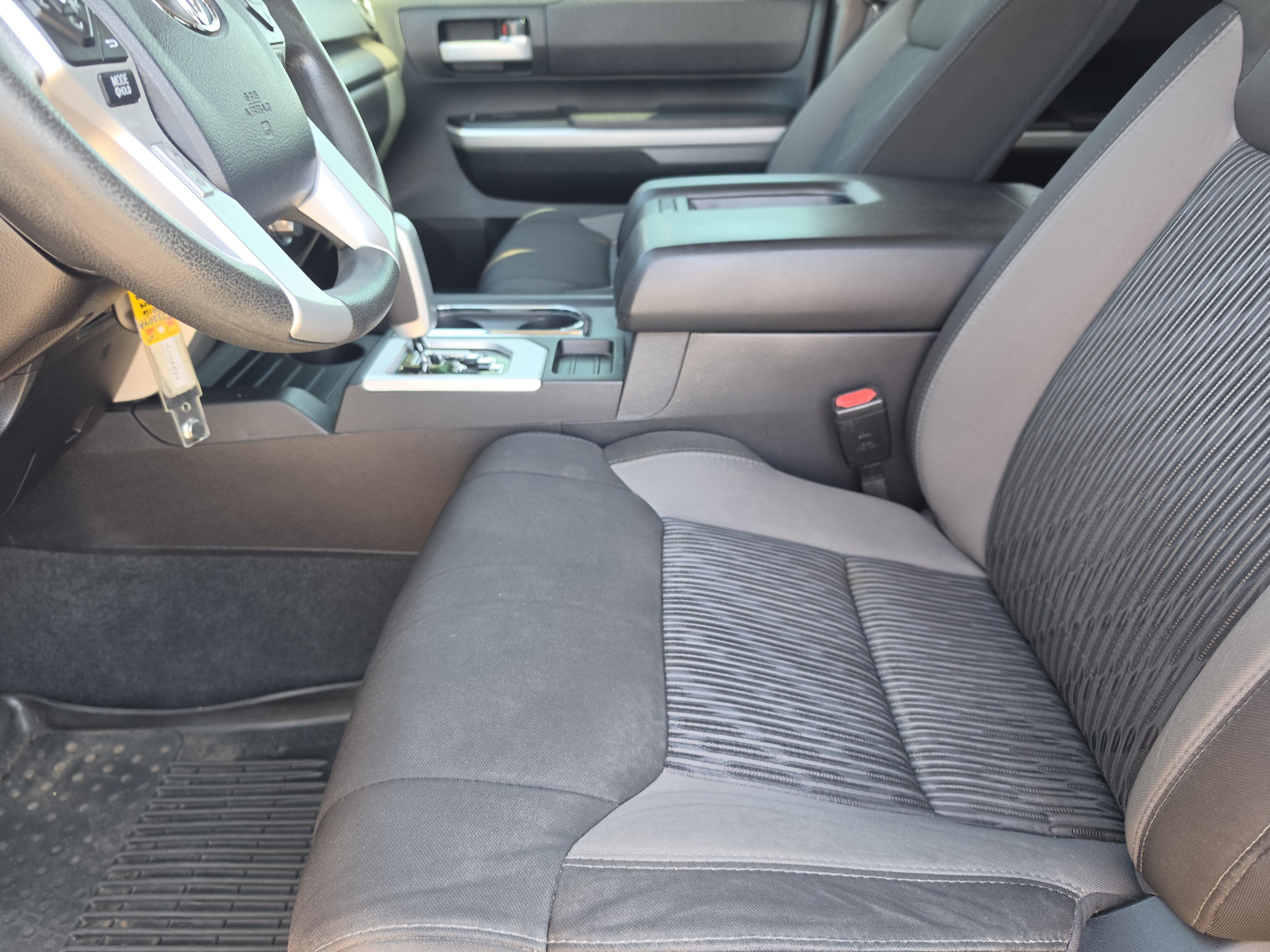 Used 2016 Toyota Tundra SR5 w/ TRD Off Road Package AWD/4WD image 9