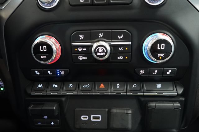 Used 2020 GMC Sierra 1500 SLT w/ SLT Premium Plus Package AWD/4WD image 30