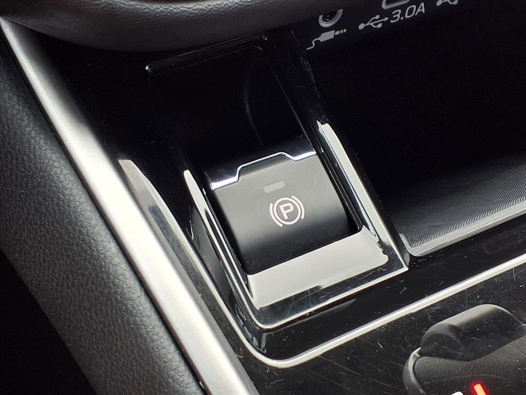 Certified 2024 Subaru Outback Premium image 22