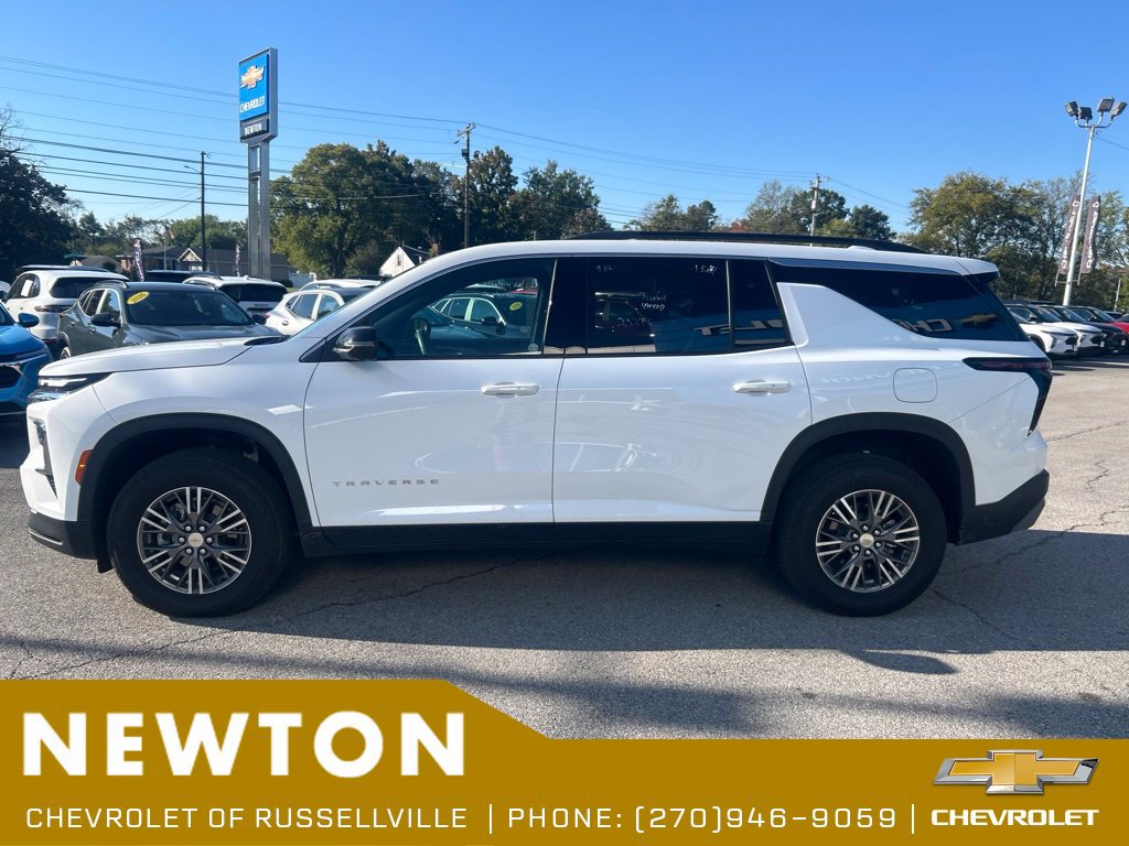 Used 2026 Chevrolet Traverse LT w/ Driver Confidence Package FWD image 11