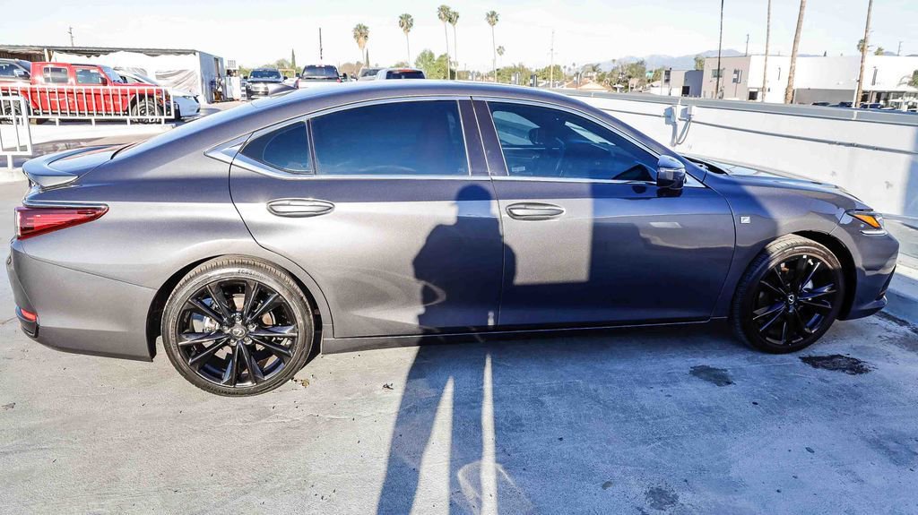 Used 2024 Lexus ES 300h F Sport w/ Accessory Package (Z2) image 13
