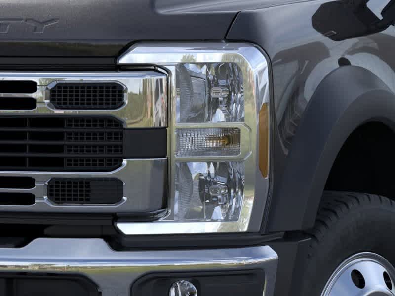 New 2026 Ford F550 4x4 Regular Cab Super Duty w/ XLT Value Package image 18