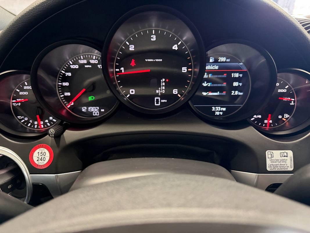 Used 2013 Porsche Cayenne Diesel AWD/4WD image 7