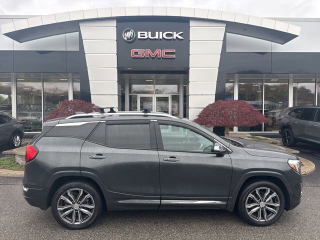Used 2019 GMC Terrain Denali w/ Advanced Safety Package AWD/4WD image 37