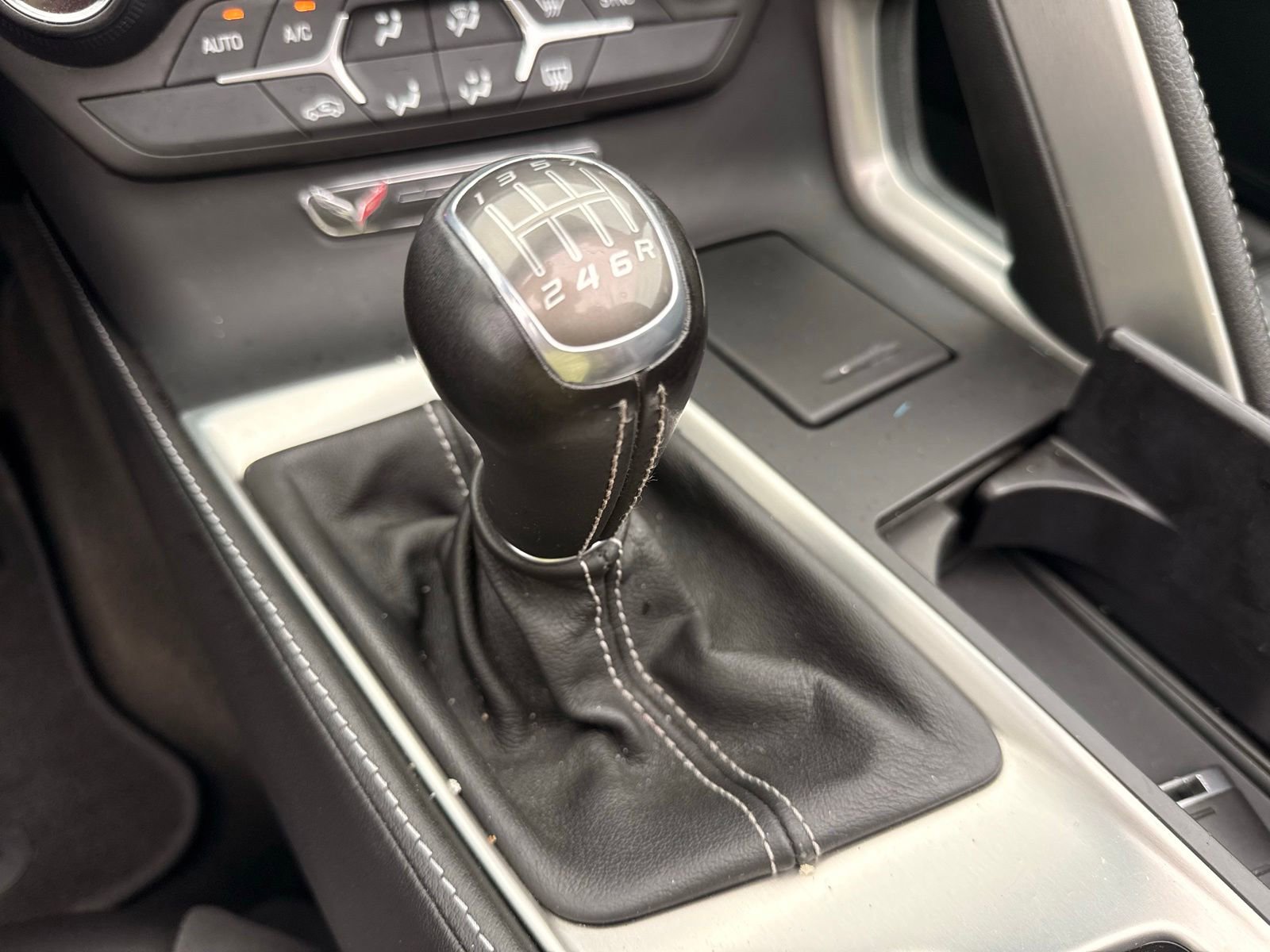 Used 2018 Chevrolet Corvette Stingray Coupe w/ 1LT RWD image 22