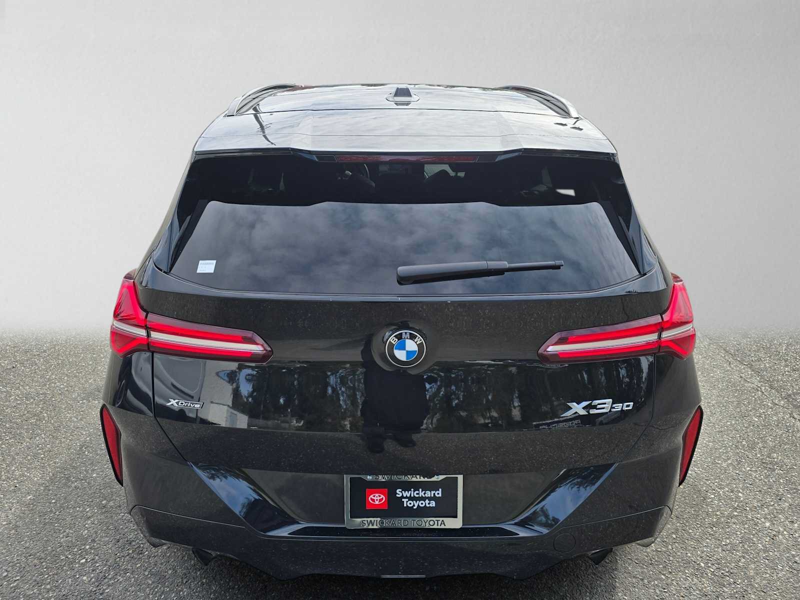 Used 2025 BMW X3 xDrive30i AWD/4WD image 7