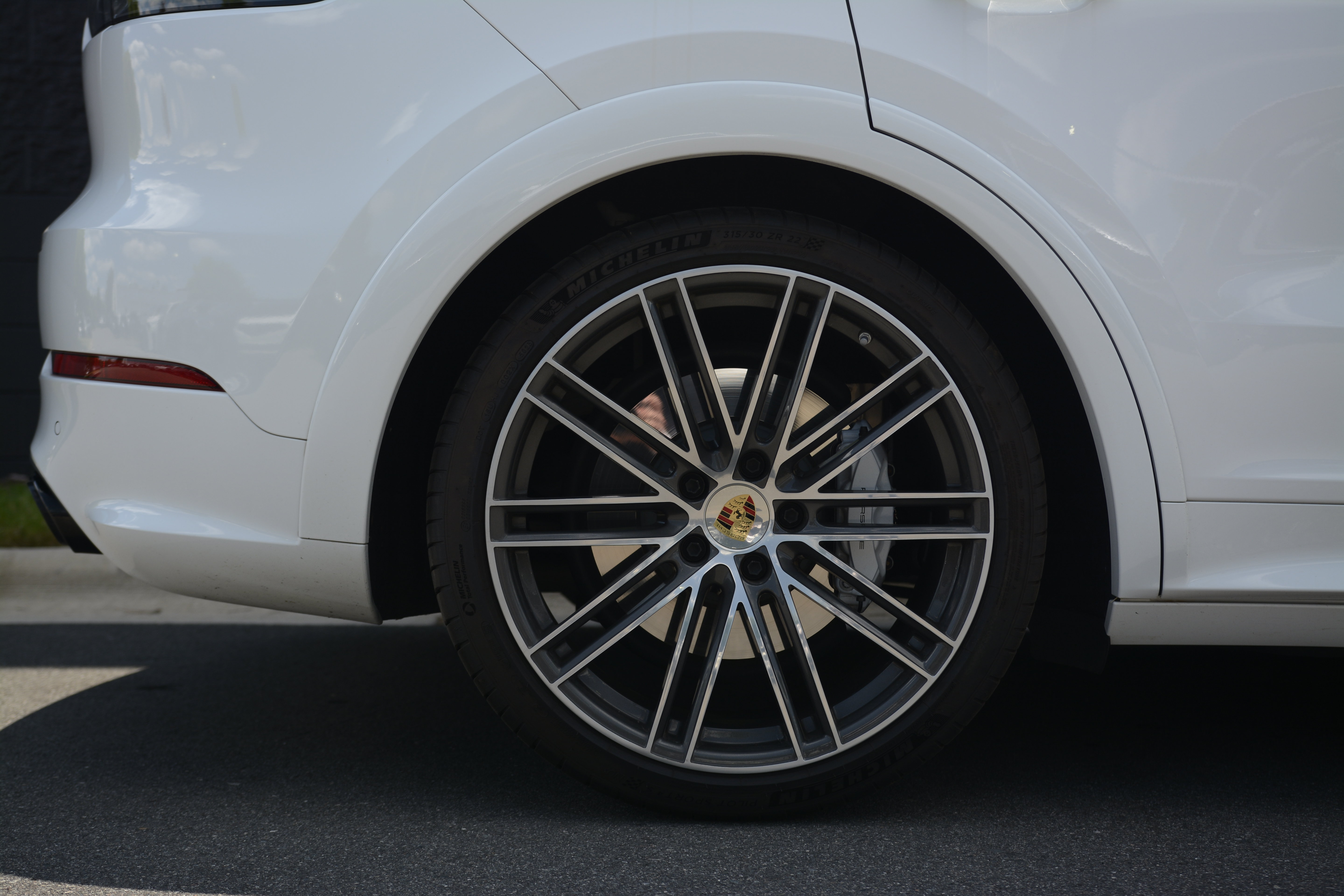 Certified 2023 Porsche Cayenne Turbo AWD/4WD image 48