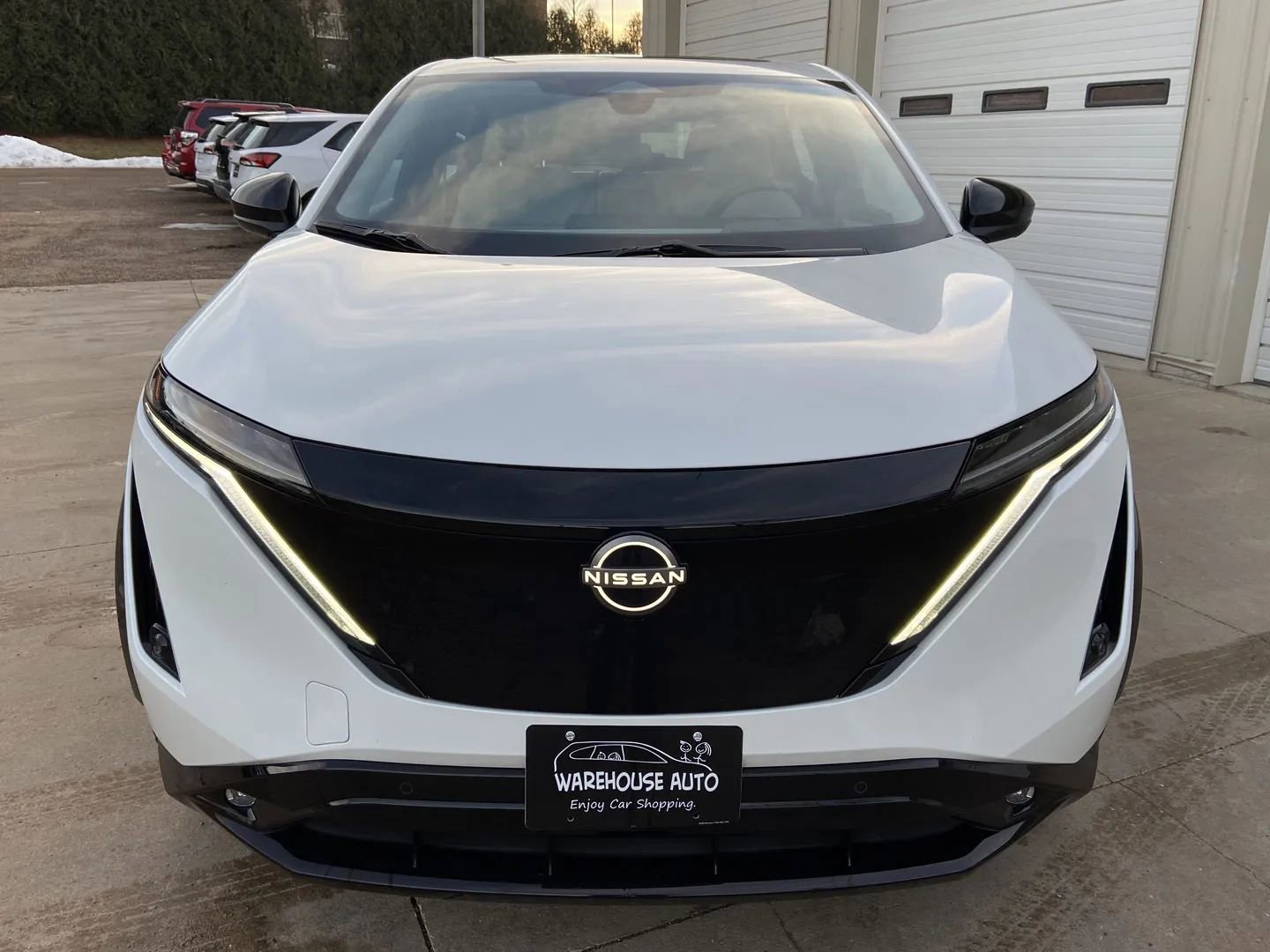 Used 2024 Nissan Ariya AWD image 3