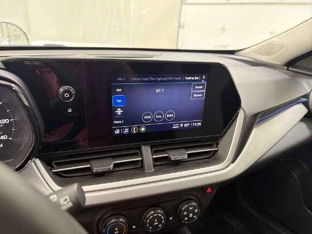 Certified 2024 Chevrolet Trax LS w/ LS Convenience Package FWD image 23