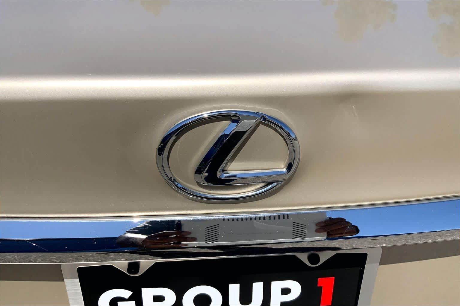 Used 2014 Lexus ES 350 w/ Luxury Package FWD image 31