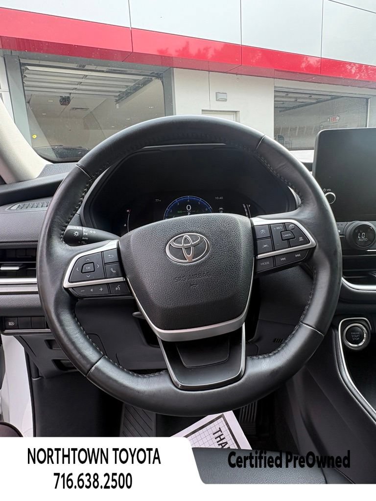 Used 2025 Toyota Grand Highlander AWD image 22