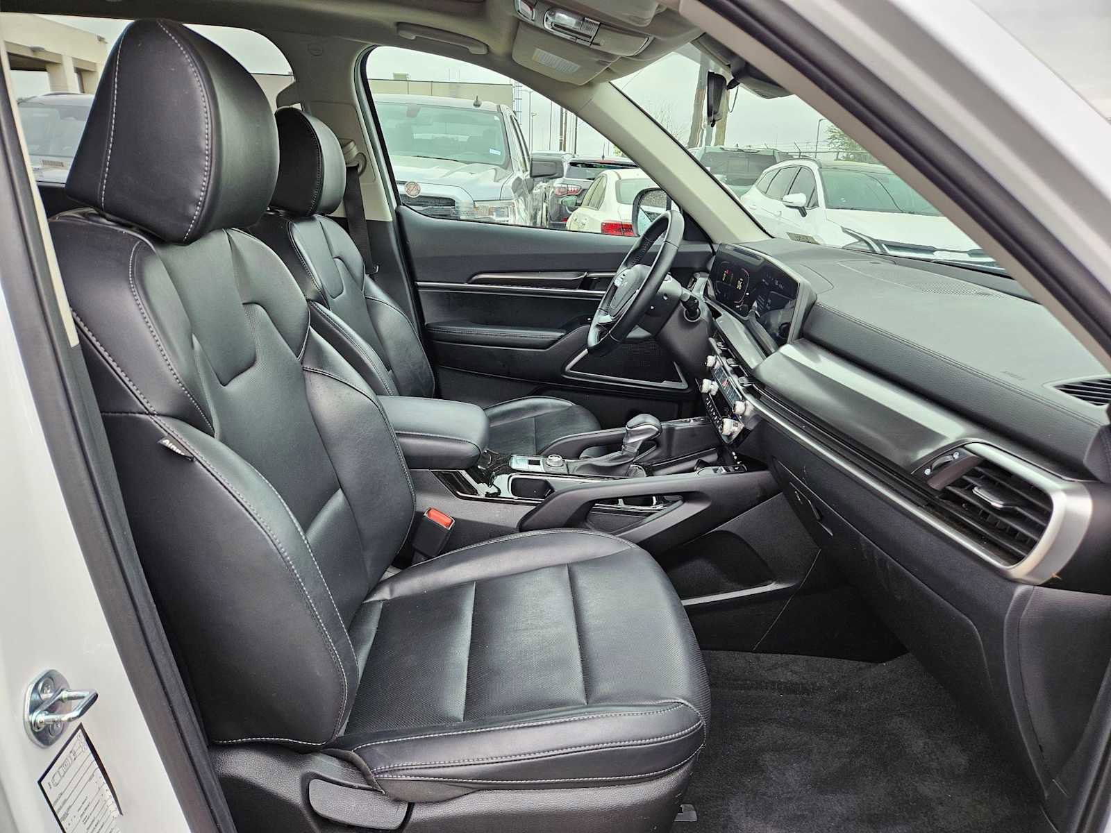 Certified 2025 Kia Telluride S image 22