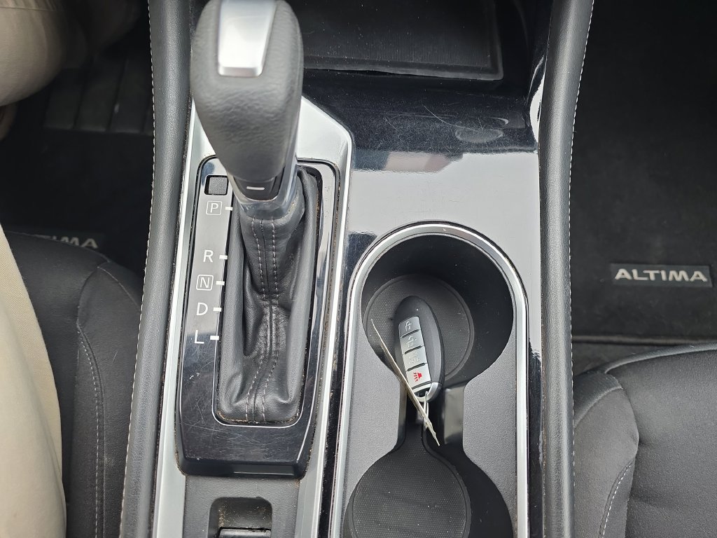Used 2023 Nissan Altima 2.5 SV AWD/4WD image 31