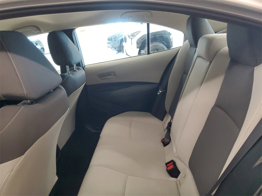 Used 2022 Toyota Corolla LE image 10