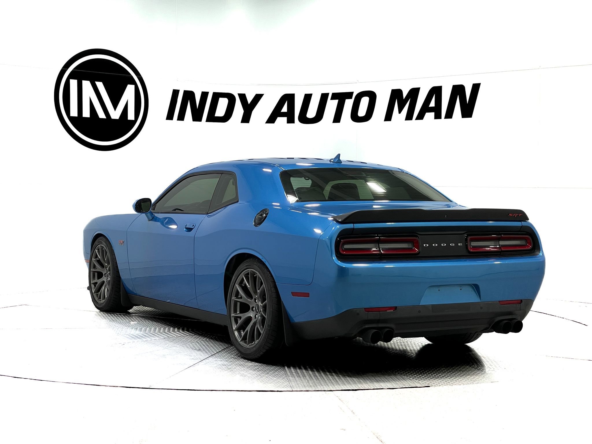 Used 2016 Dodge Challenger SRT w/ Technology Group image 6