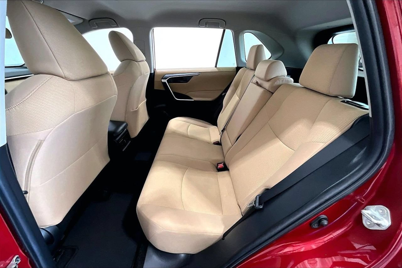 Used 2022 Toyota RAV4 LE FWD image 19