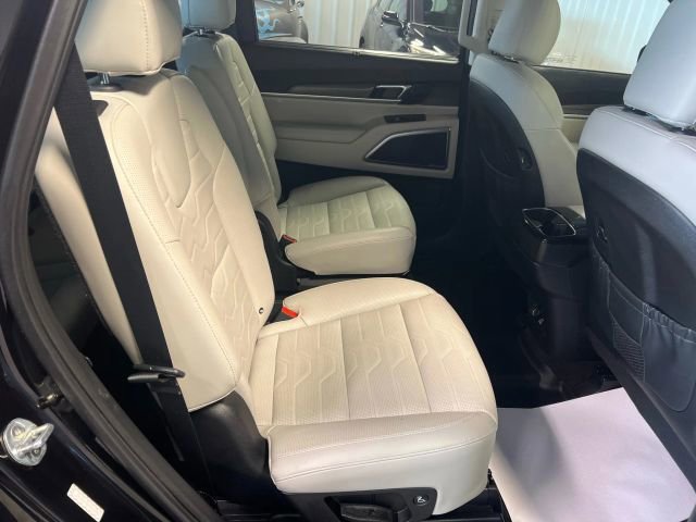 Used 2021 Kia Telluride SX w/ SX Prestige Package image 14
