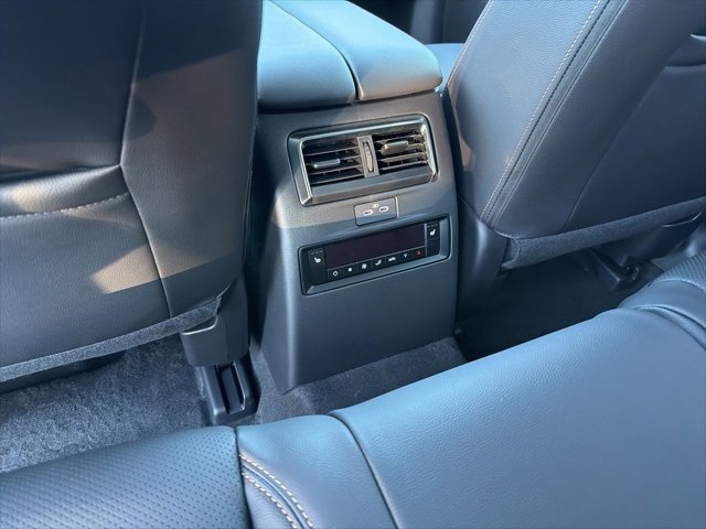 New 2026 MAZDA CX-70 3.3 Turbo w/ Preferred Package image 8