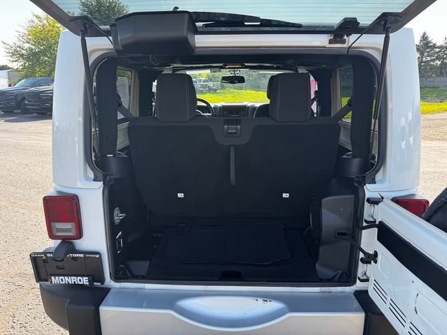 Used 2013 Jeep Wrangler Sahara AWD/4WD image 16