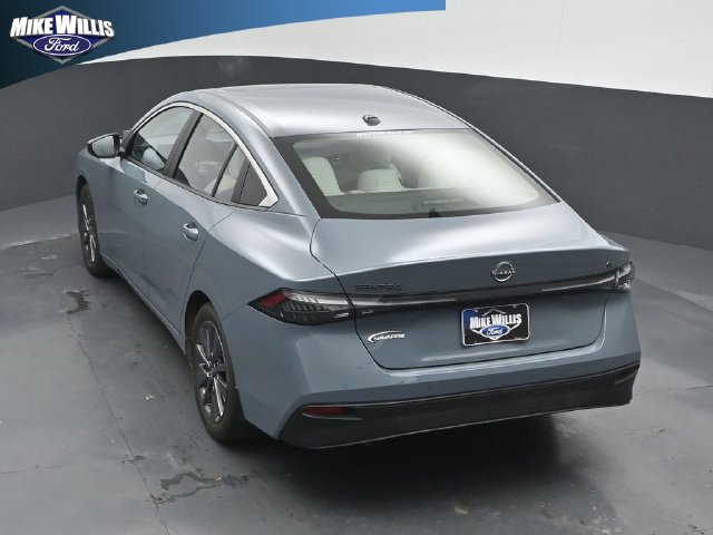 Used 2026 Nissan Sentra SL w/ Floor Mat Package FWD image 13