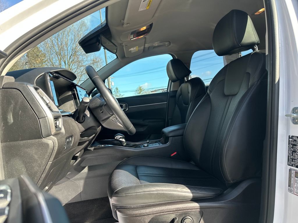 Used 2021 Kia Sorento S image 3