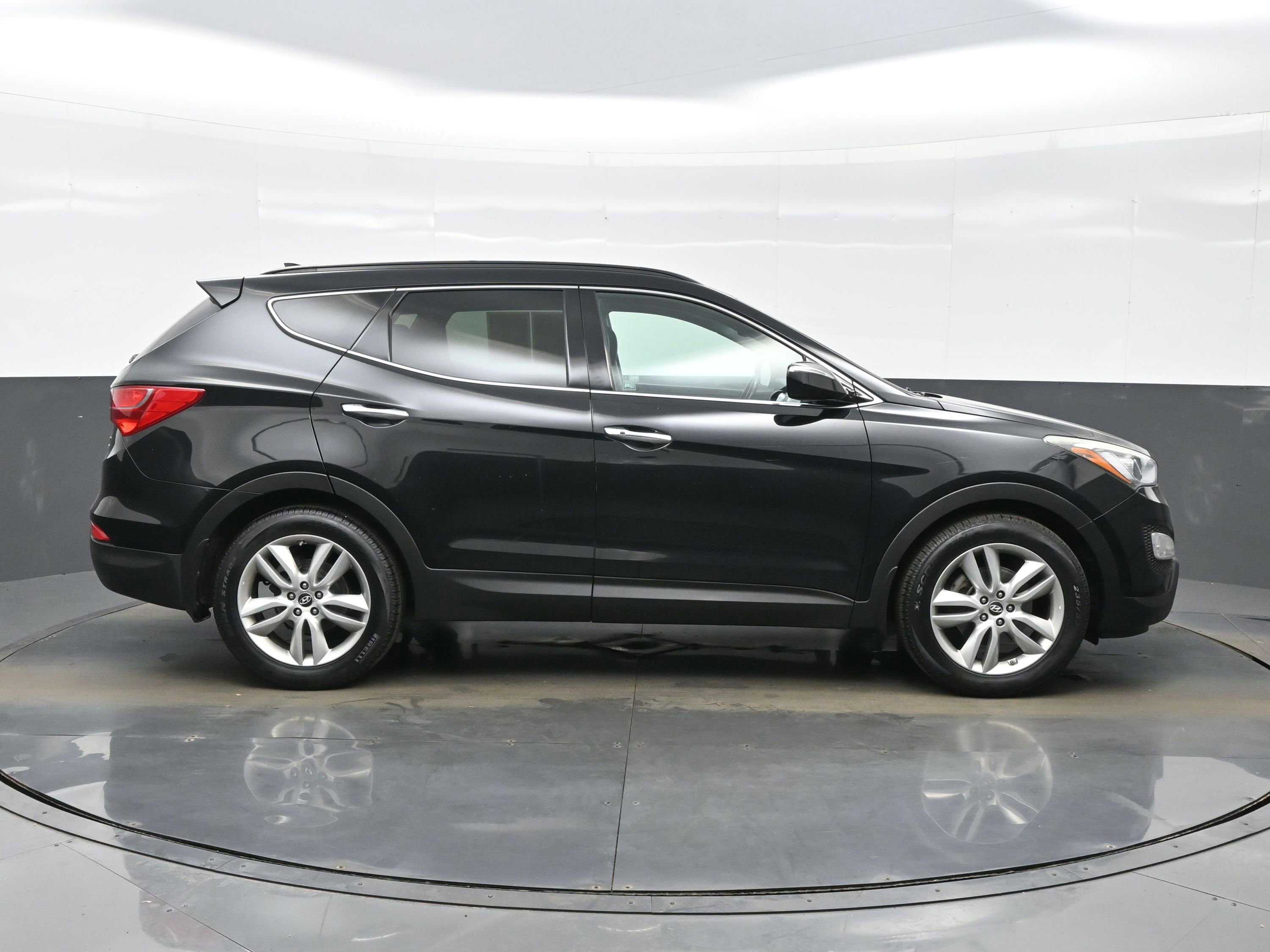 Used 2014 Hyundai Santa Fe Sport 2.0T w/ Navigation Package 06 image 7