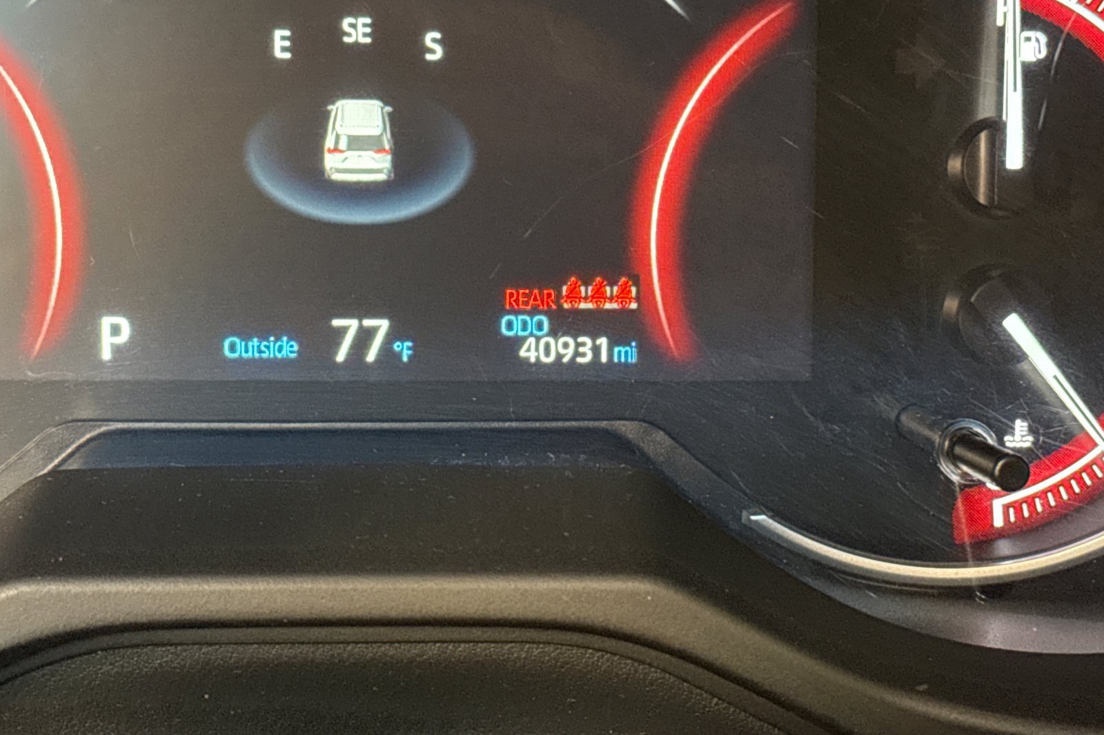Used 2025 Toyota RAV4 LE AWD/4WD image 24