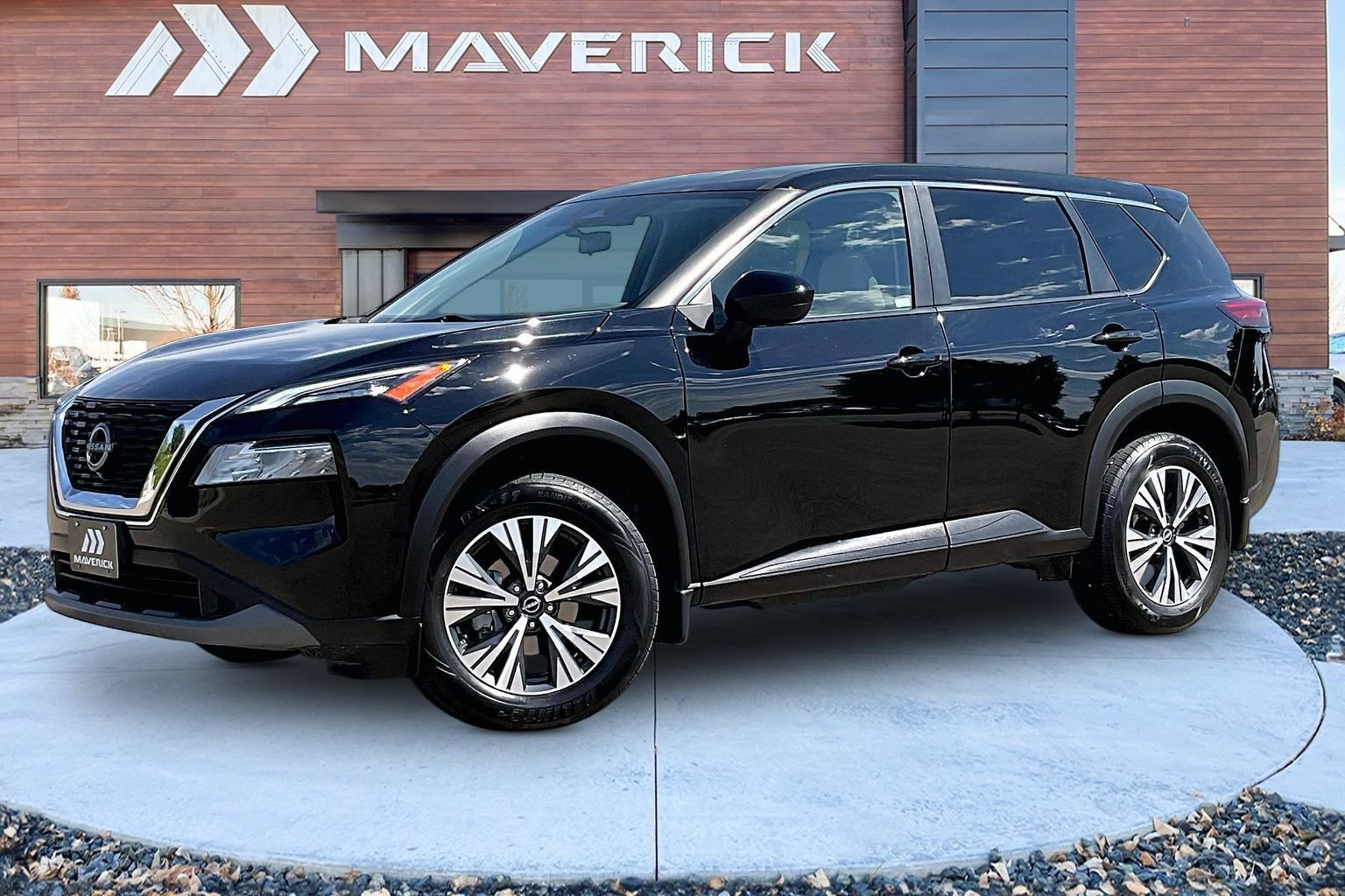 Used 2023 Nissan Rogue SV AWD/4WD image 3