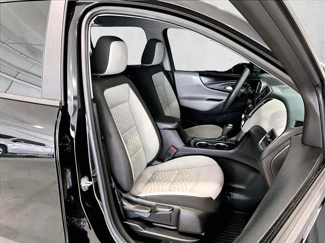 Used 2020 Chevrolet Equinox LS FWD image 9