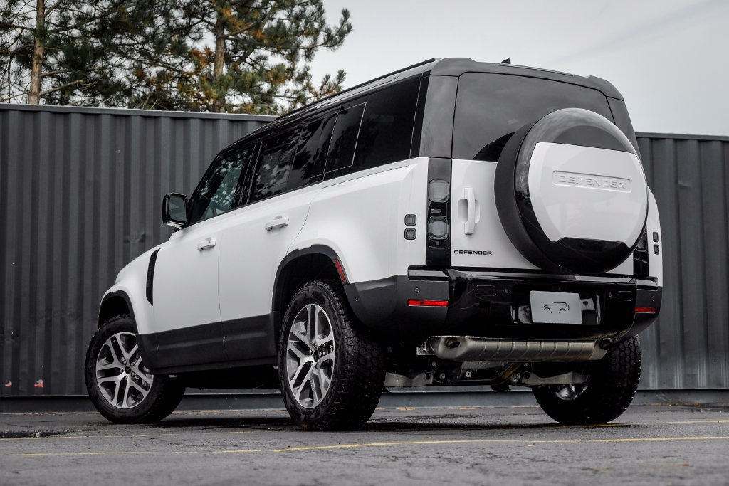 New 2026 Land Rover Defender 110 S AWD/4WD image 2