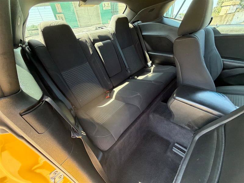 Used 2017 Dodge Challenger SXT RWD image 37