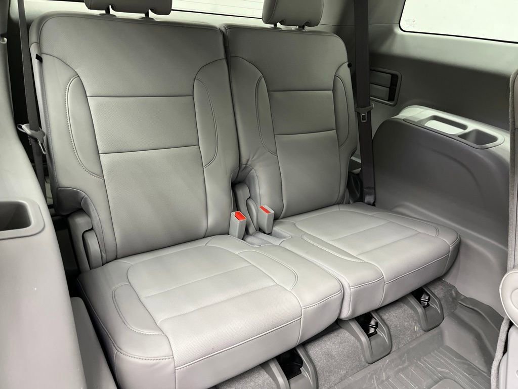 Used 2023 GMC Acadia SLT FWD image 25