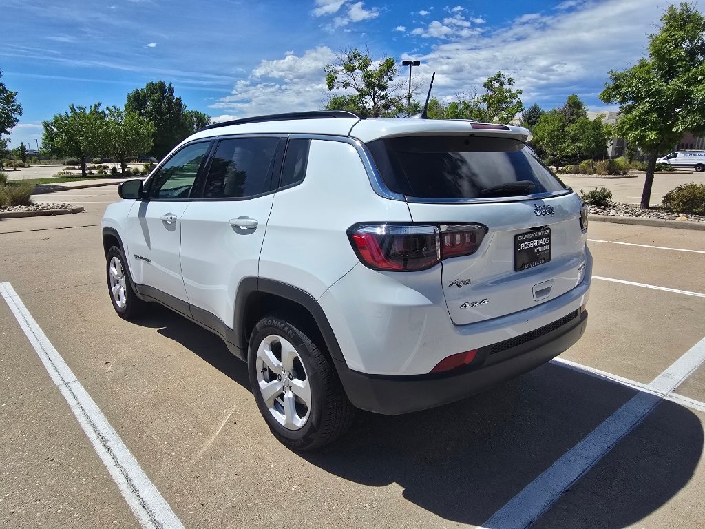 Used 2022 Jeep Compass Latitude AWD/4WD image 3
