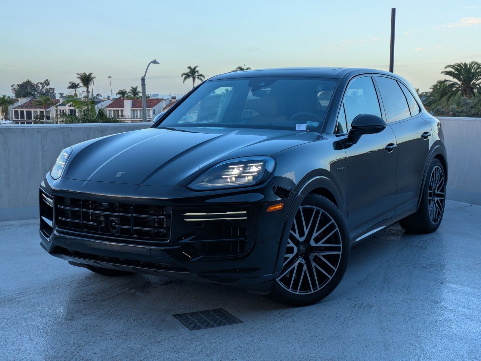 New 2025 Porsche Cayenne Turbo